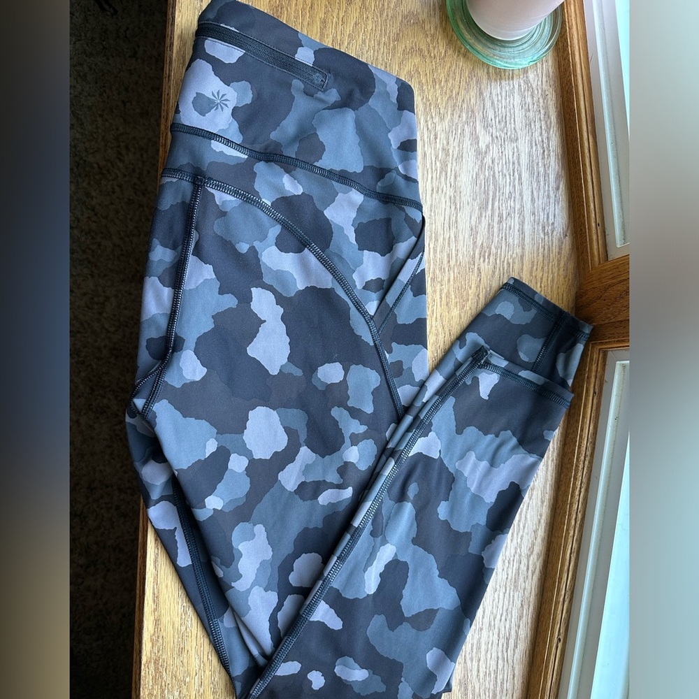 Grey Camo Athleta 7/8 Tight XS